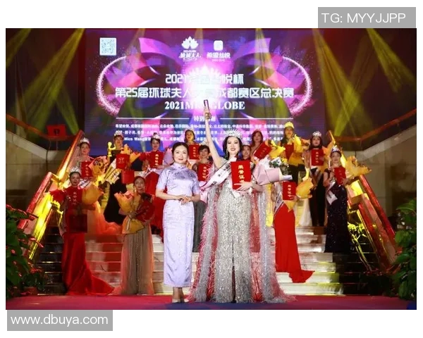 圣诞节足球明星齐聚一堂共庆节日传递温暖与快乐